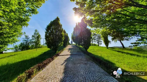 pomnik-vapenna-05.webp