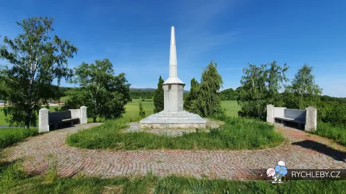 pomnik-vapenna-07.webp