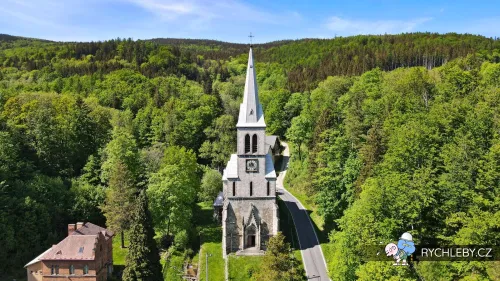 travna-kostel-08.webp
