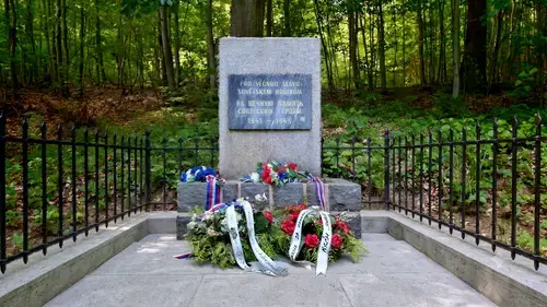nahled-pomnik-nyznerov
