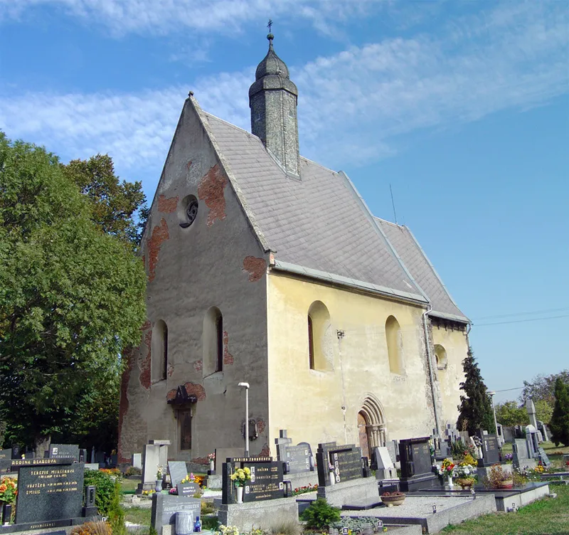 pamatky-javornik-hrbitovni-kostel
